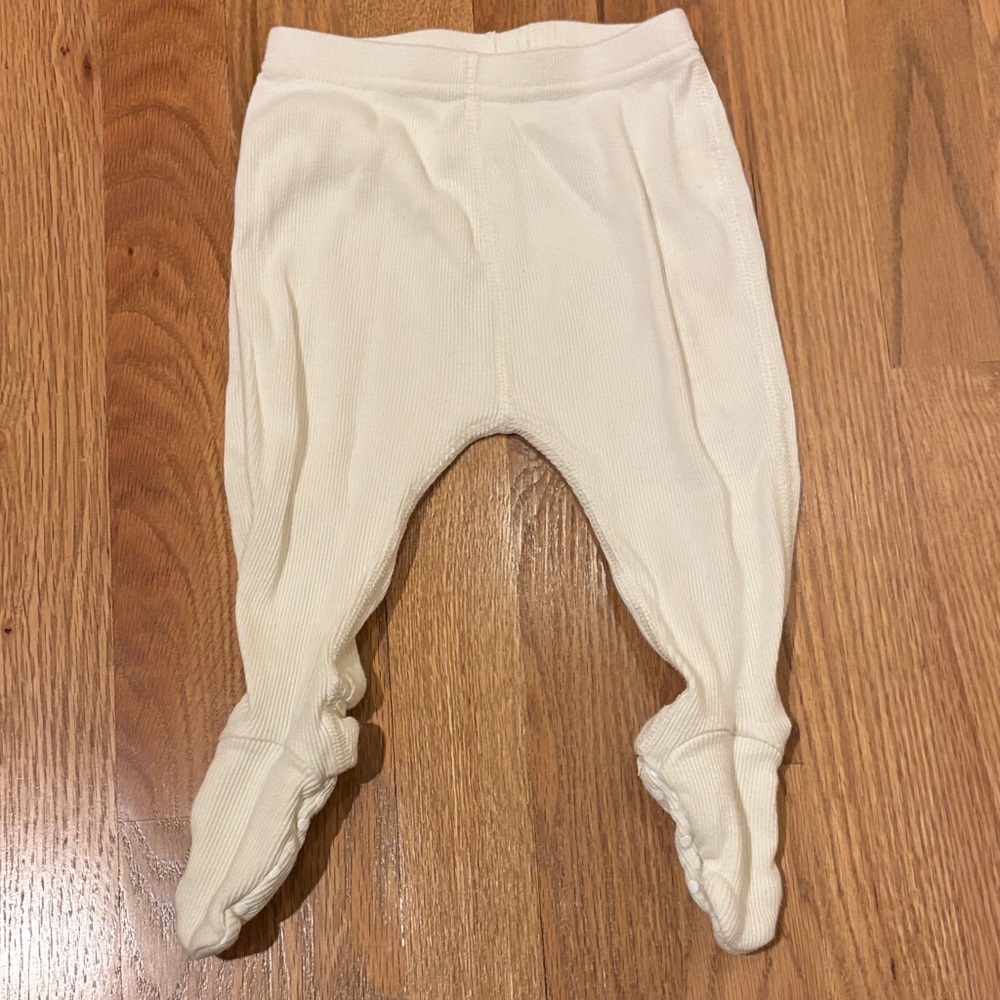 Hanna Andersson Cream Kids Footie Bottoms 6-12 months